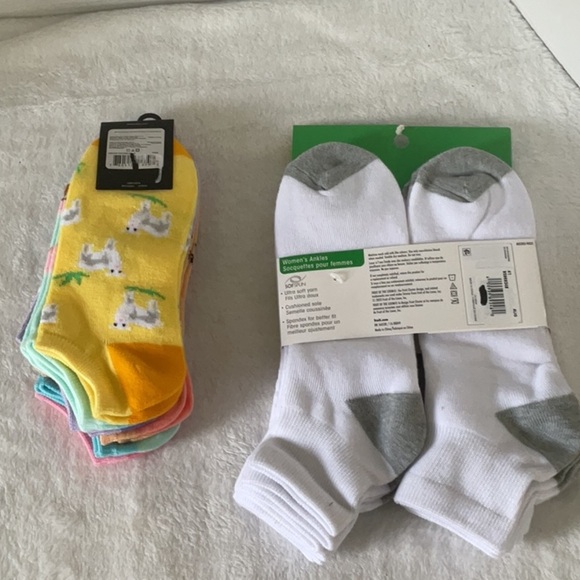 Fruit of the Loom White and Gray Athletic Socks 12 pairs - Picture 2 of 5
